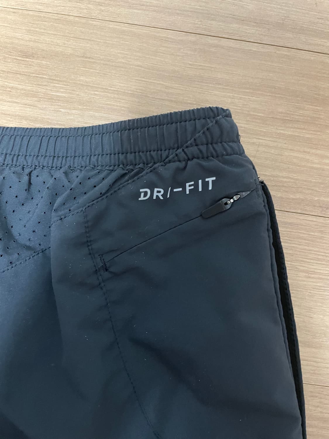 나이키 드라이 핏(Dri-FIT) 숏츠 반바지 상품이미지3