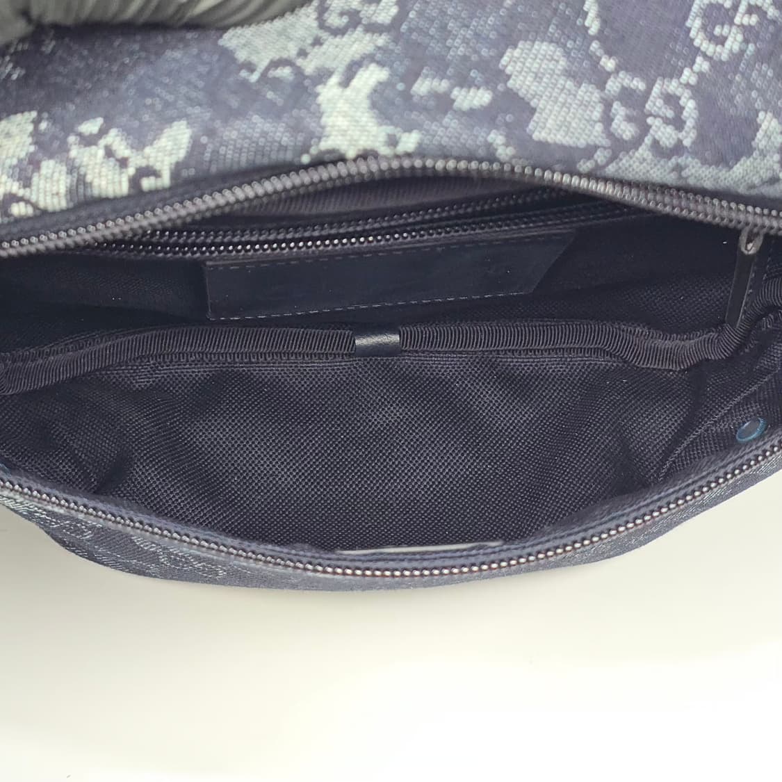 구찌 GG 데님 라지 벨트백 상품이미지9