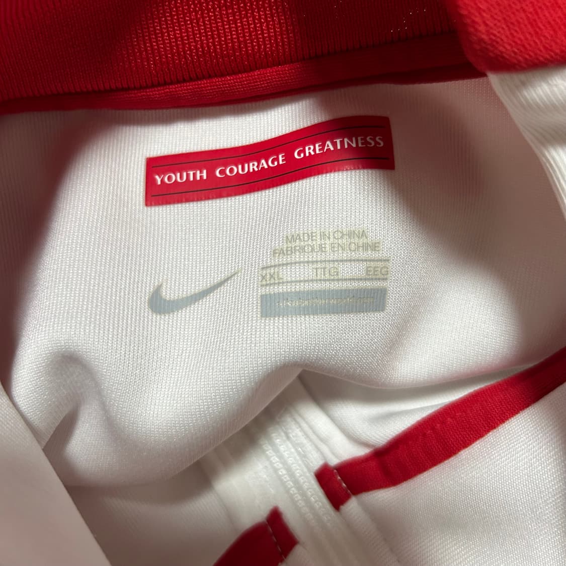 (해외판)나이키 맨유 흰빨 트랙탑 져지(2XL) 상품이미지2