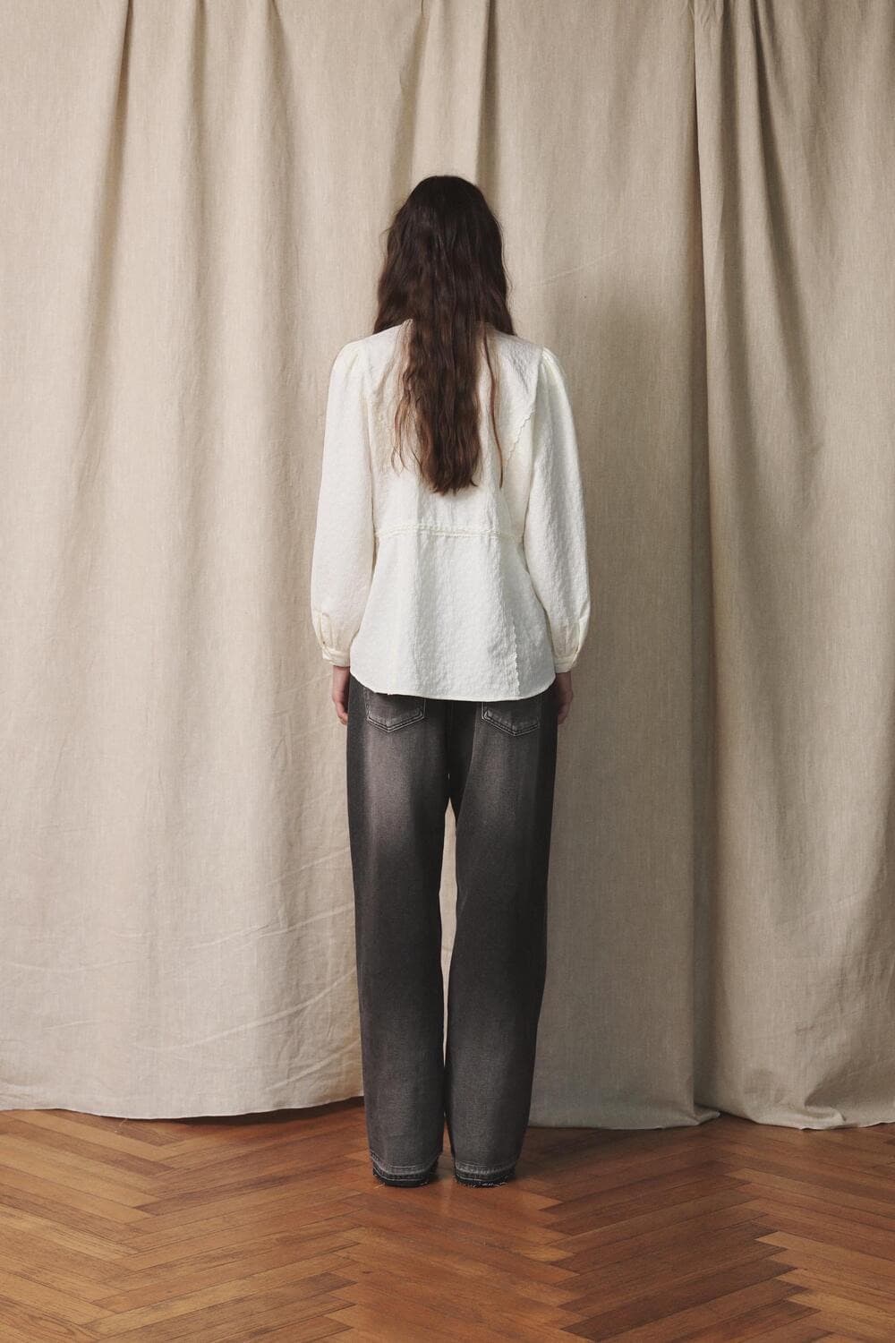 아우어솔티 Emotional Blouse Cream  상품이미지3