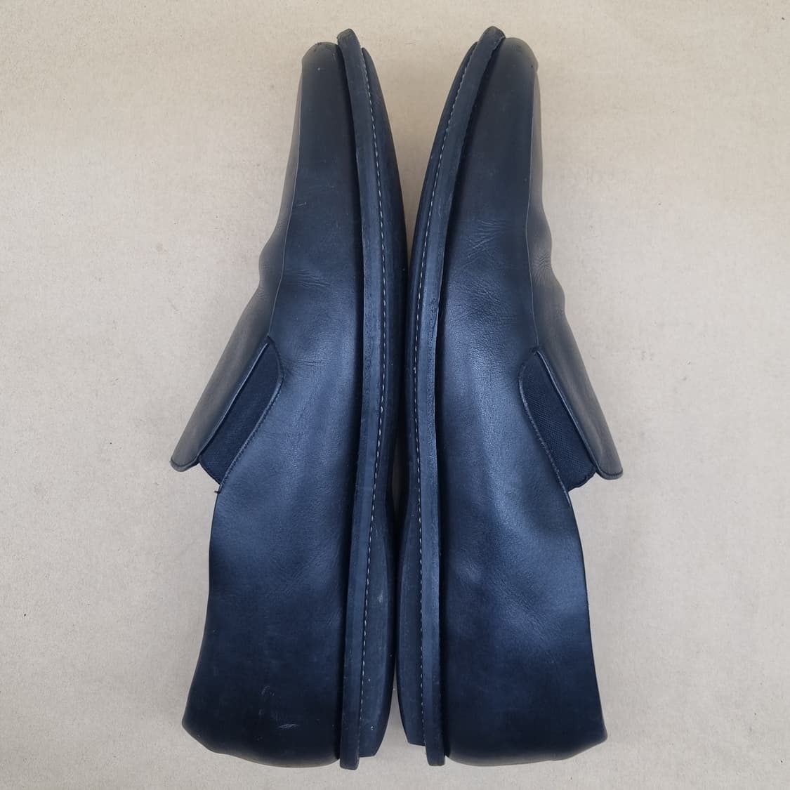 정품 프라다 남성로퍼 12 300 상품이미지3