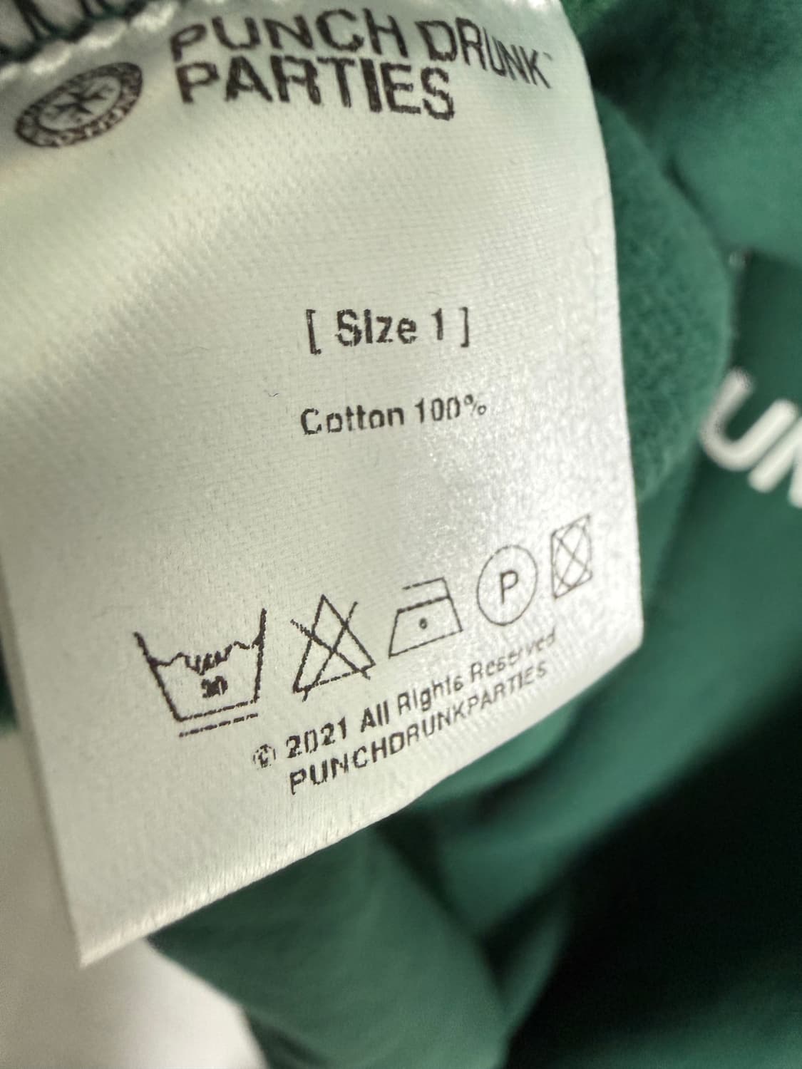 펀치드렁크파티즈 후드티 상품이미지3