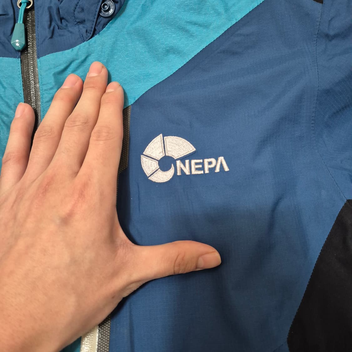 네파 코리밋 X-VENT 투톤 바람막이 집업자켓 상품이미지5