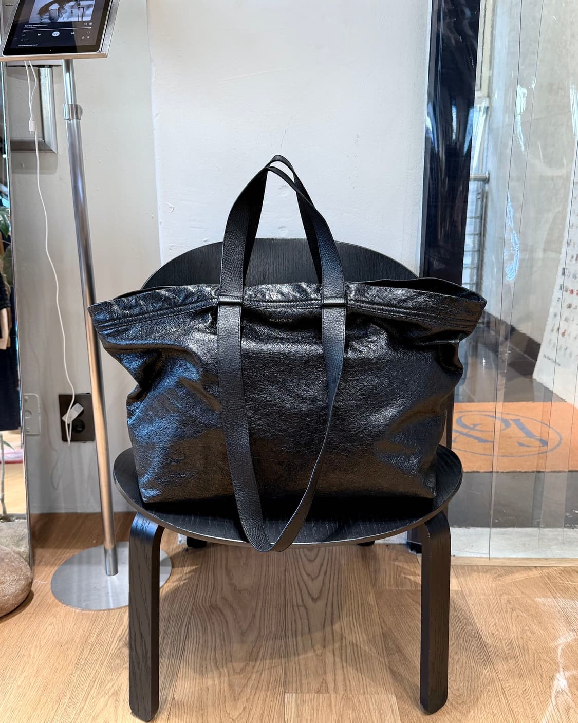 발렌시아가 블랙 캐리 쇼퍼 토트백  상품이미지1