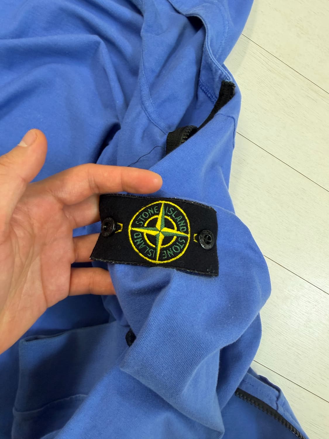 스톤아일랜드 후드 집업 XL 사이즈  상태 9.7/10  이염 찢김 스크 상품이미지7