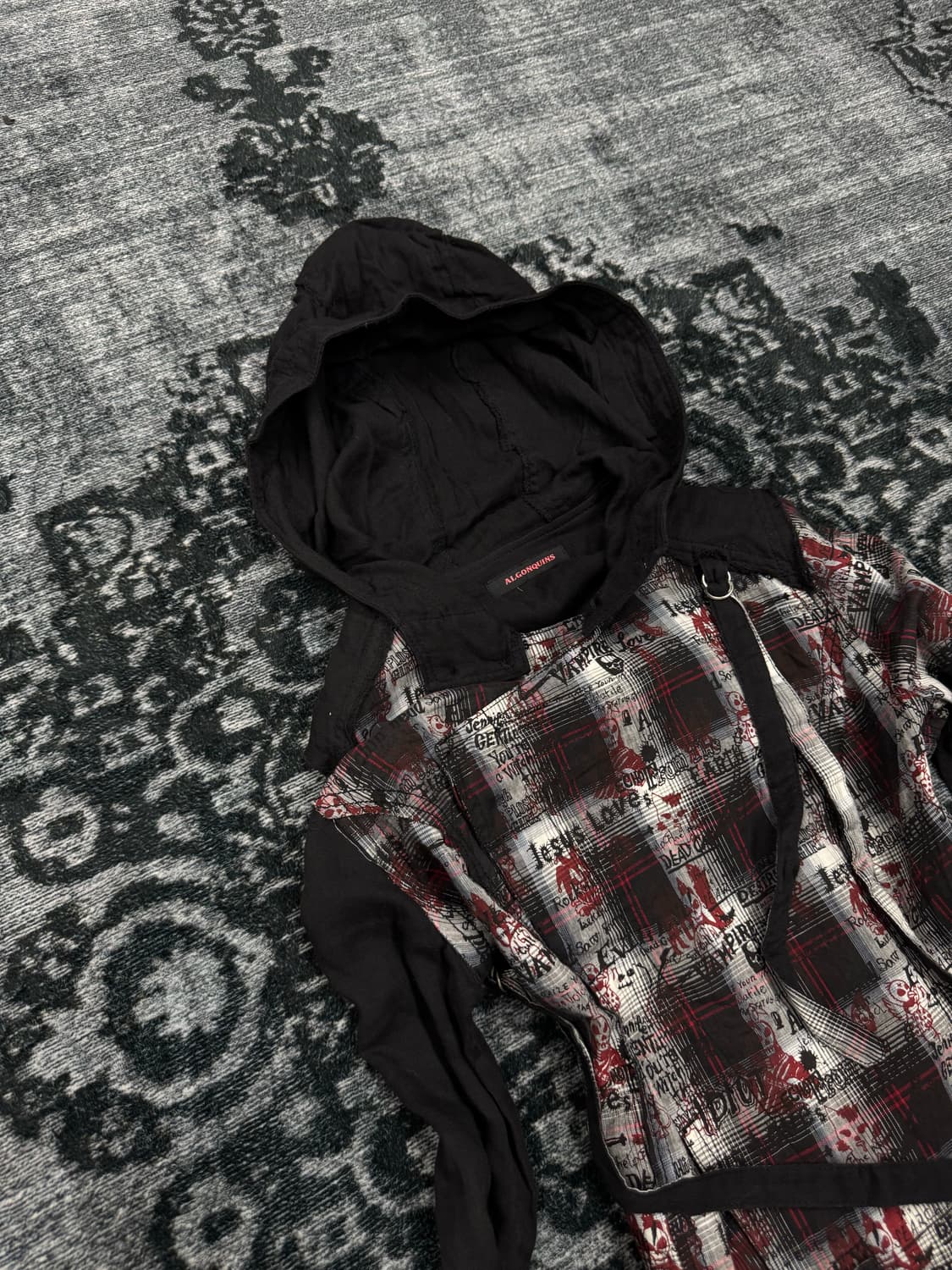 Algonquins asymmetry vampire evil shirts 상품이미지3