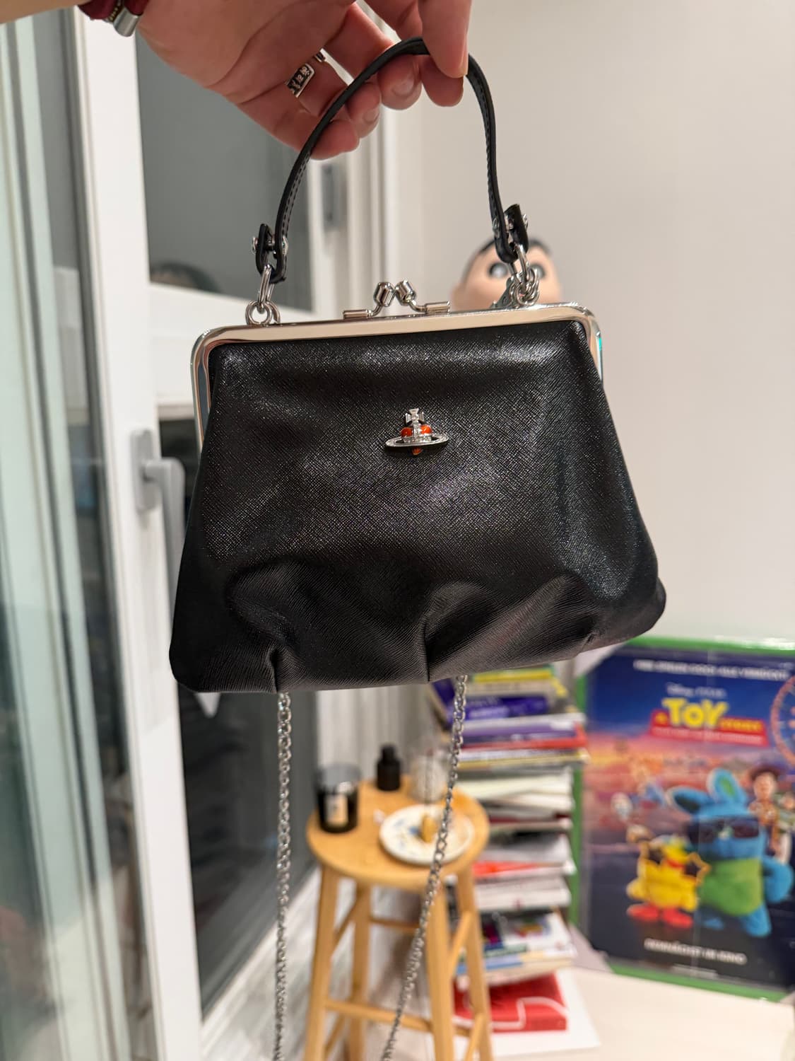 vivienne westwood 그레니 프레임 퍼스 블랙  상품이미지1
