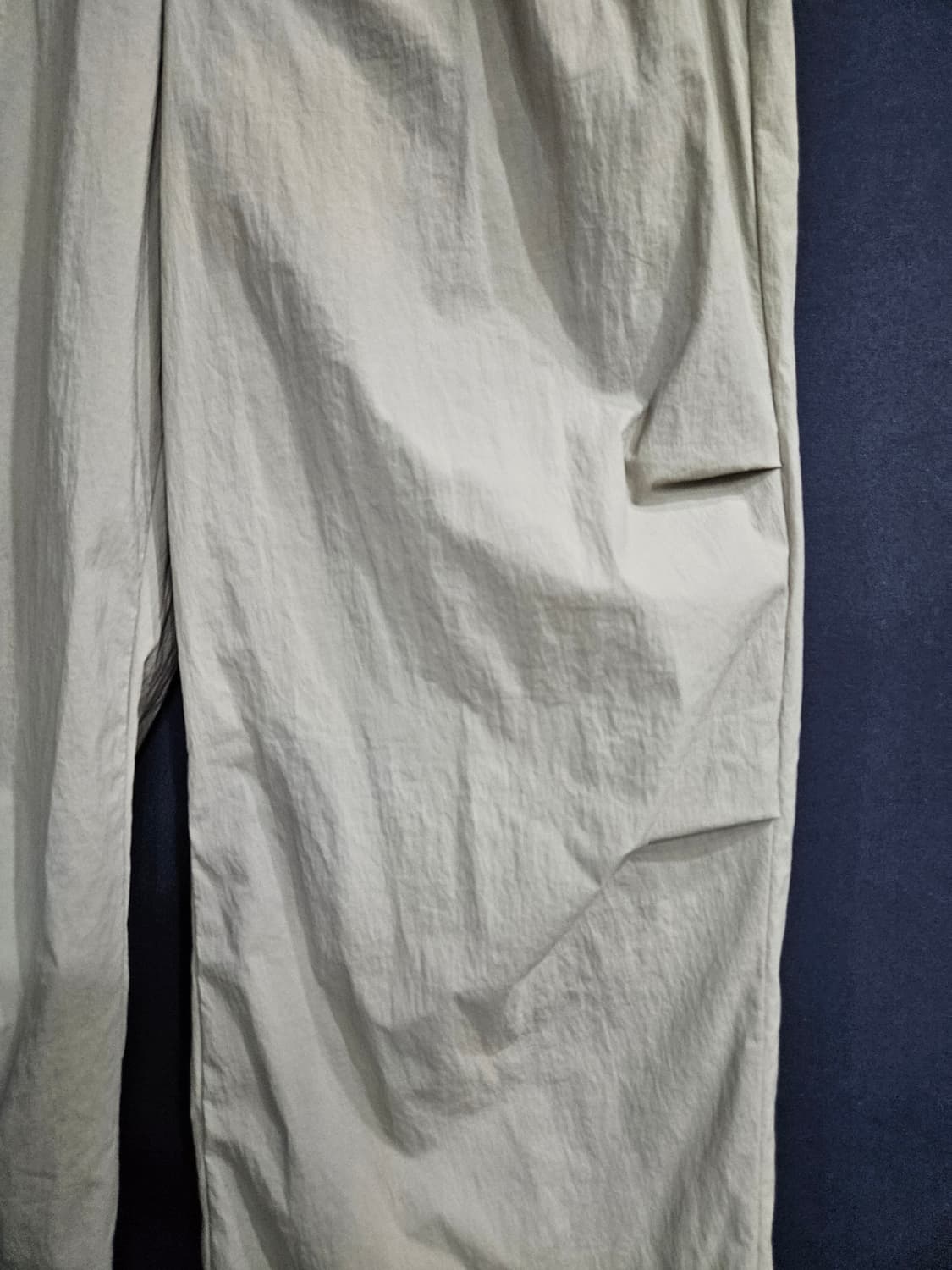 내셔널지오그래픽 라이트베이지 남성 허리 30 바스락 와이드팬츠  상품이미지5