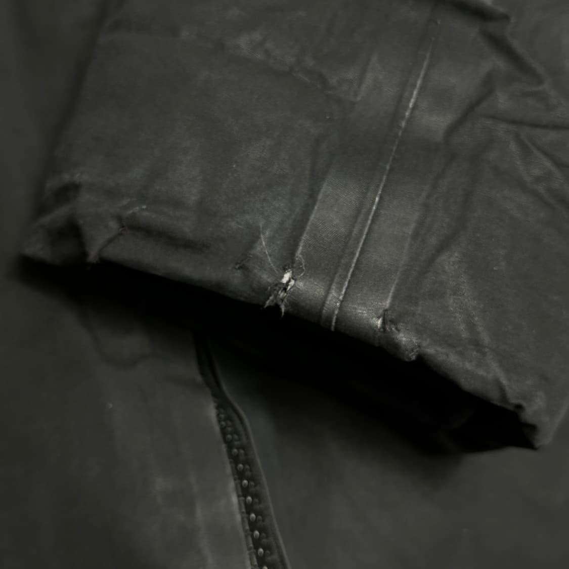 M 스톤아일랜드 블랙 프리마로프트 패딩 상품이미지9