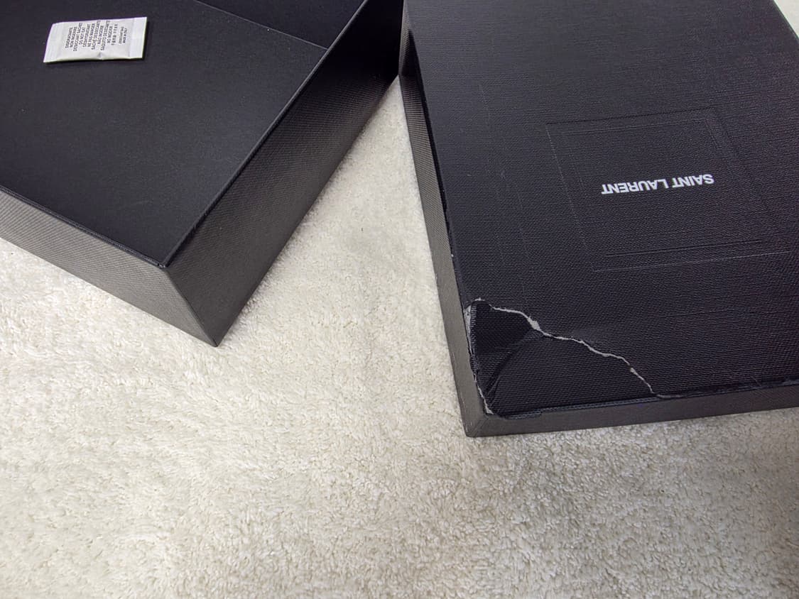 생로랑 WOC 크로스백  상품이미지9