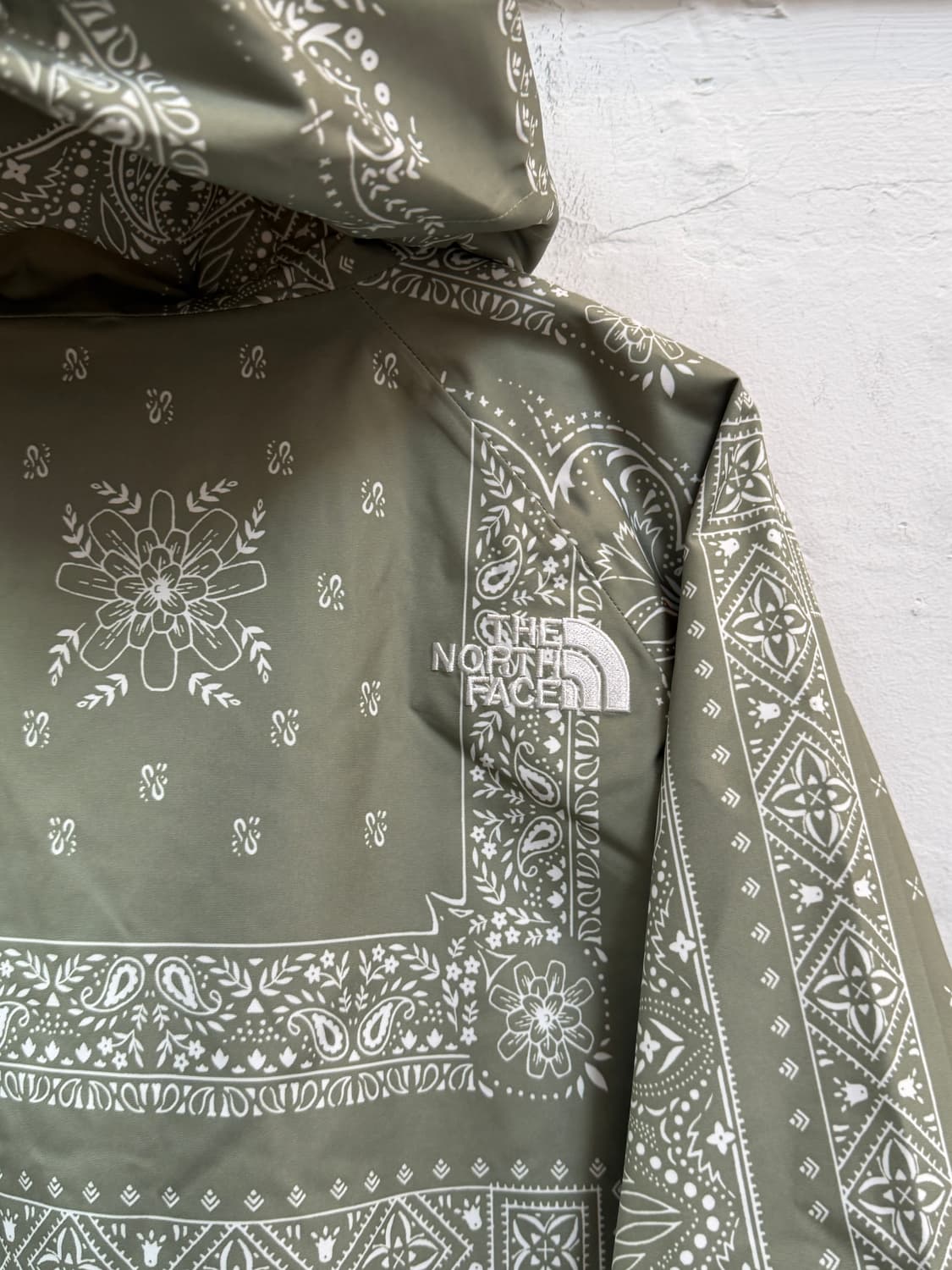 The North Face 노스페이스 노벨티 워터 가드 자켓 우먼 L 상품이미지8