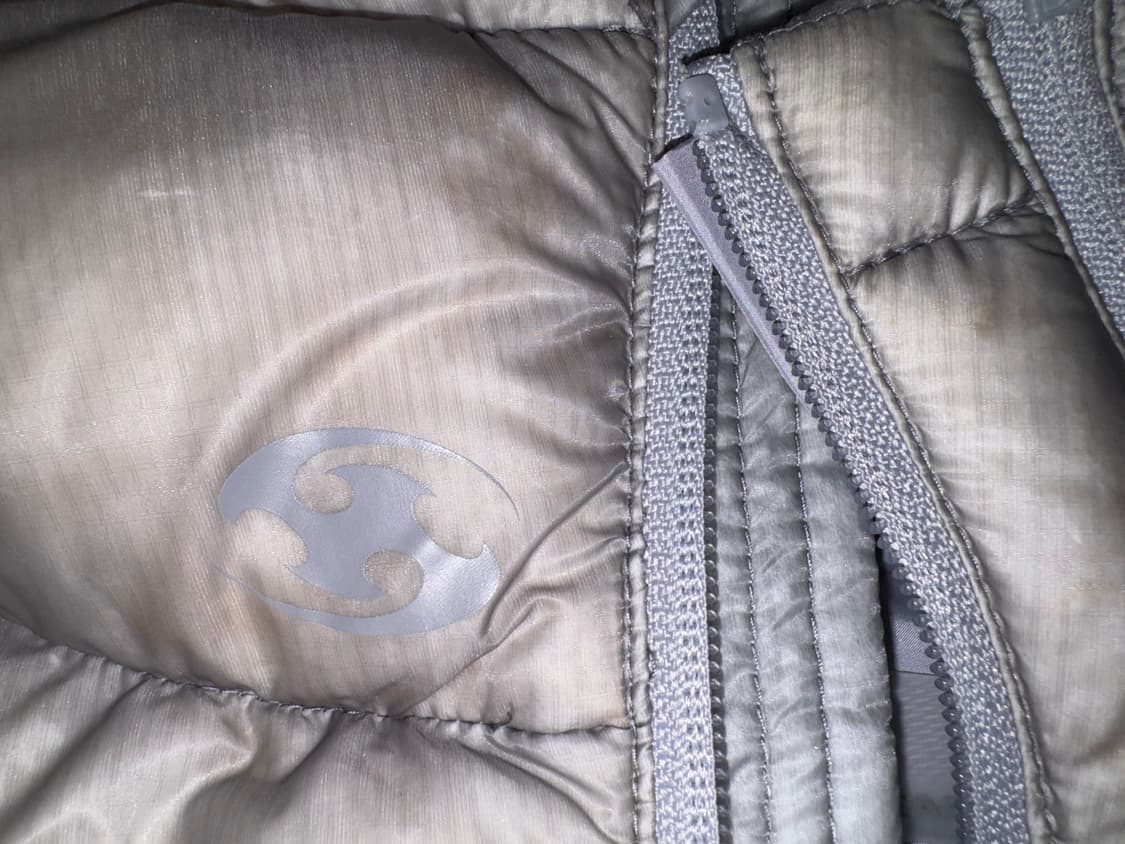 산산기어 24fw 서픽스 푸퍼자켓 그레이 경량패딩 (+ 리브드 롱슬리브) 상품이미지7