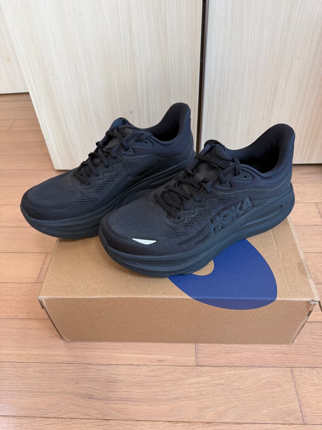 [305] 호카 본디 9 블랙 2E 상품이미지1