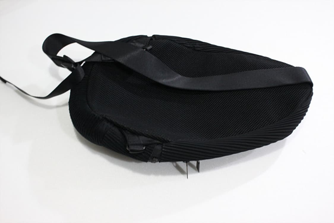 ISSEY MIYAKE PLEATS PLEASE 플리츠플리즈 크로스백 상품이미지5