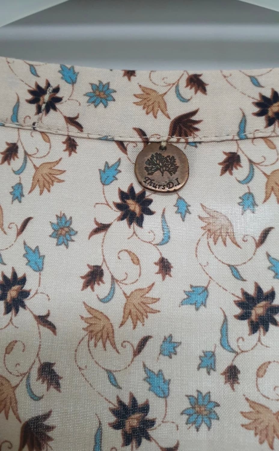 새상품급 써스데이아일랜드 플라워 블라우스 겸 원피스 상품이미지3