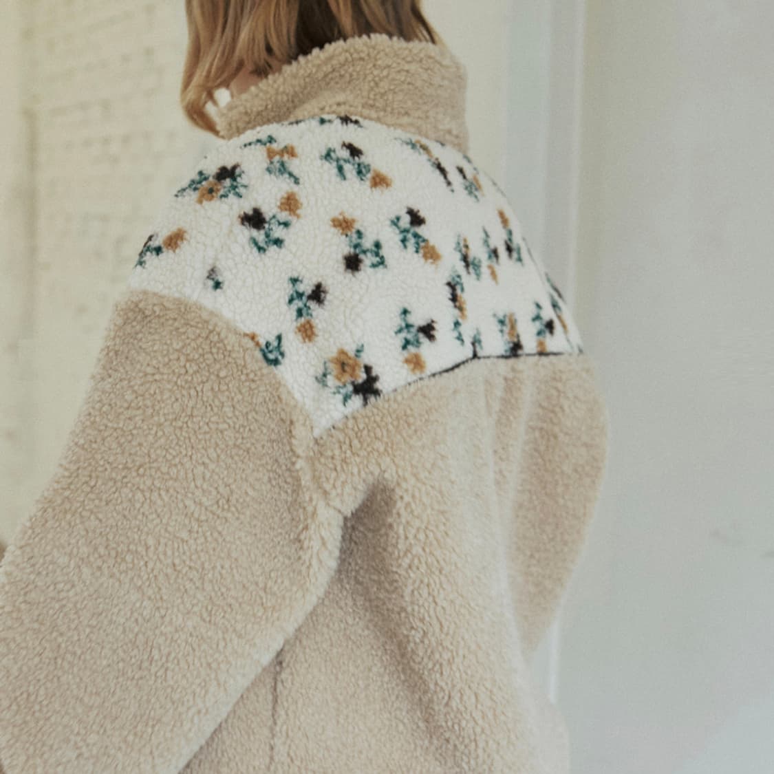 엽페(YUPPE) 플라워 플리스 반집업티 프리사이즈 새상품 상품이미지4