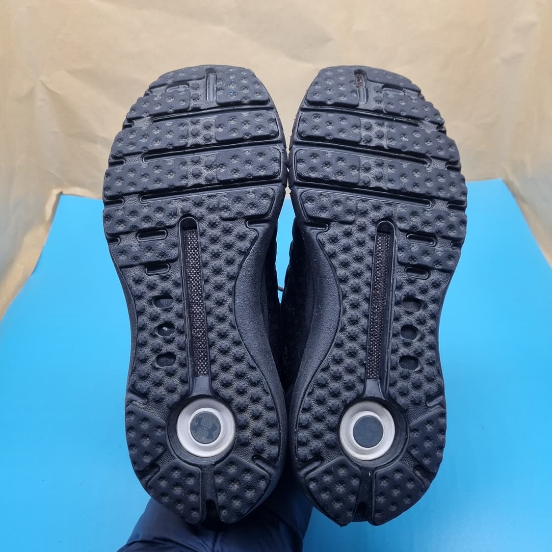 언더아머 호버 팬텀 CT 운동화 실사이즈255 상품이미지3