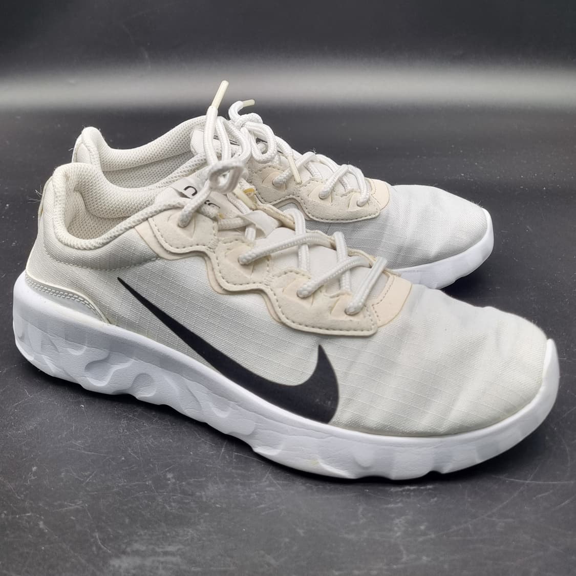 나이키 익스플로러 스트라다 여성운동화240 상품이미지1