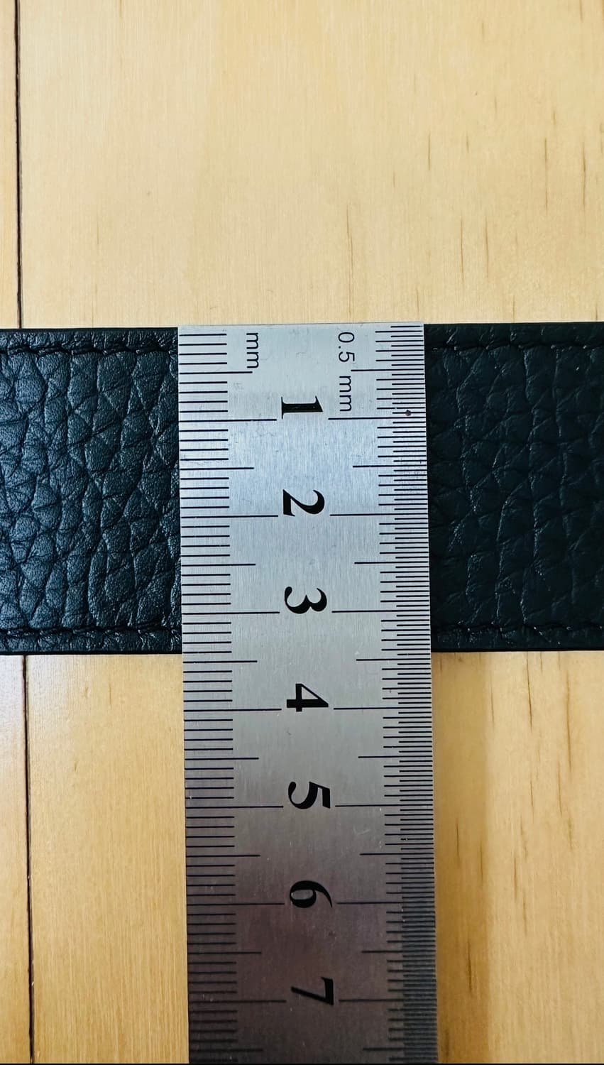 루이비통 Louis Vuitton 퐁뇌프 벨트 블랙 100/40 상품이미지8