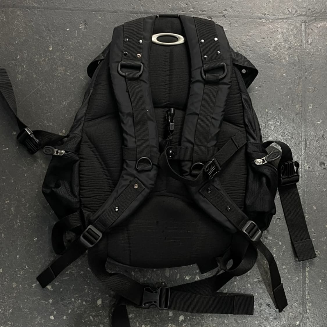 오클리 아이콘 백팩  상품이미지4