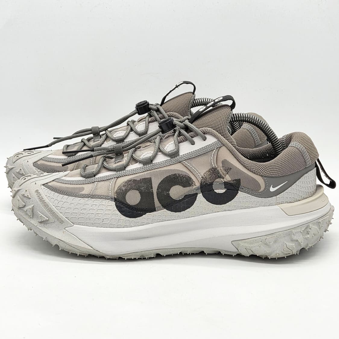  나이키 ACG 마운틴 플라이2 로우 라이트 아이언  (290)  상품이미지1