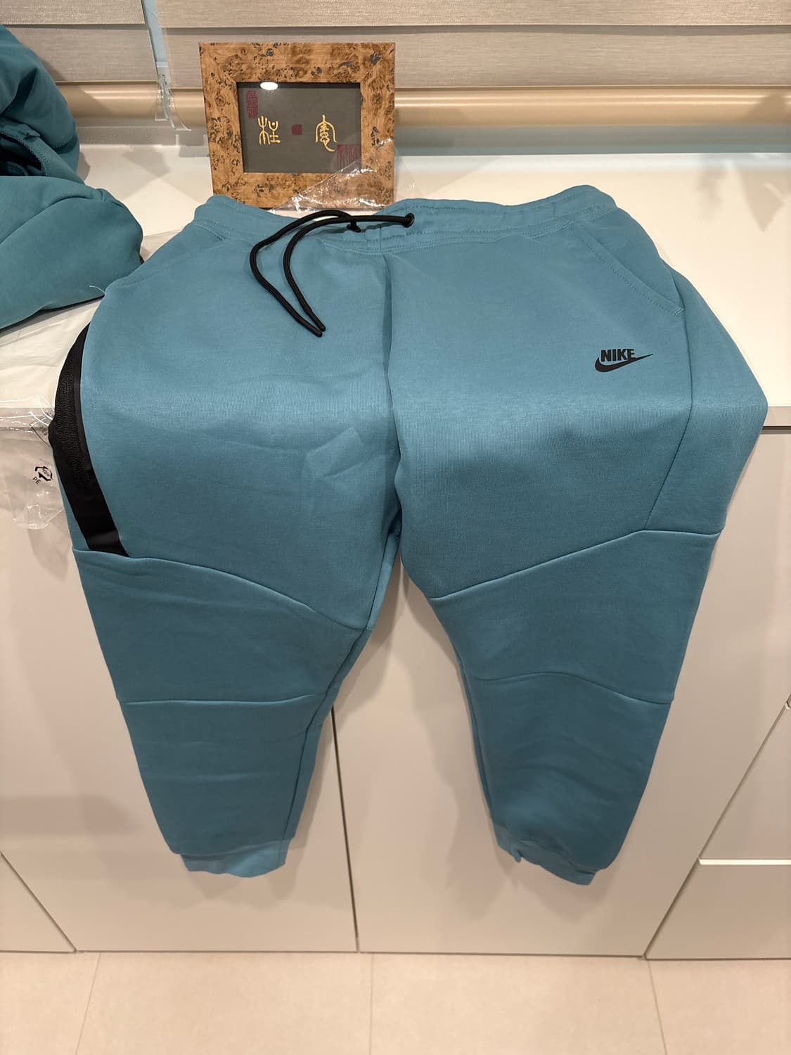 나이키 테크 플리스 팬츠 상품이미지1