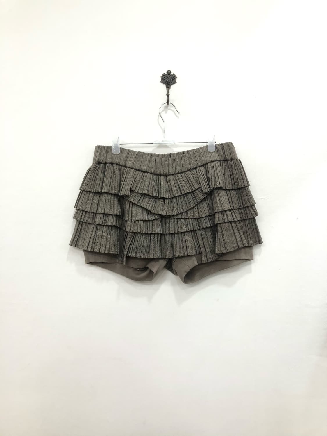 O’2nd ash brown ruffle layered skort 상품이미지3