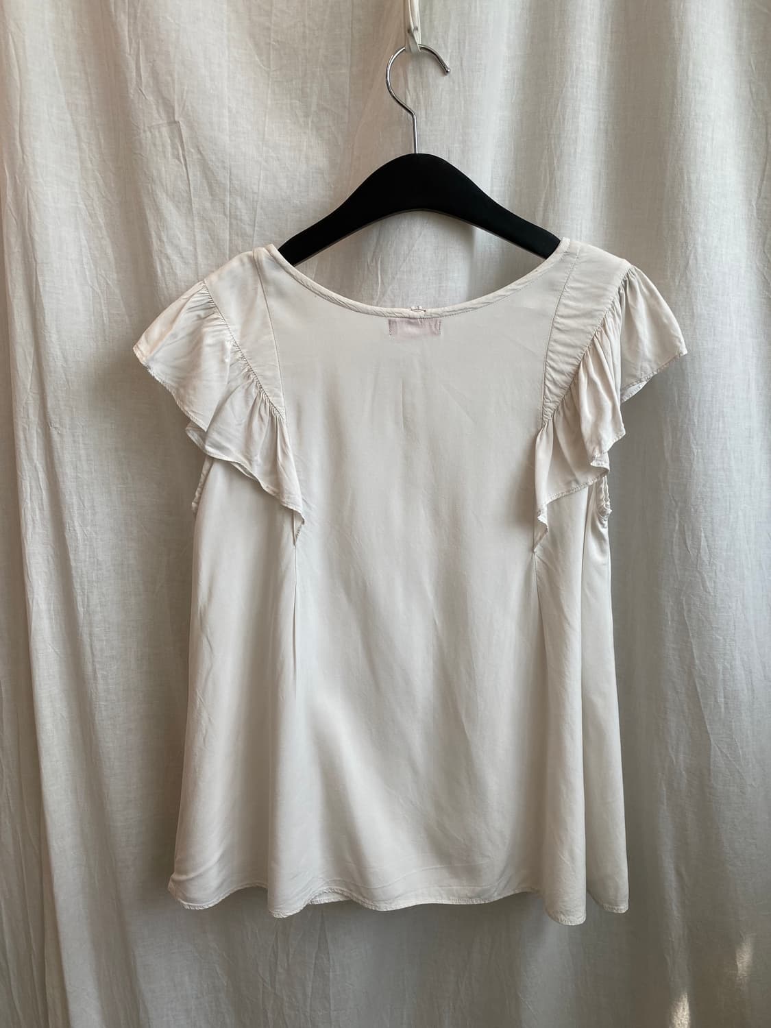 EARTH MUSIC&ECOLOGY 화이트그레이 민소매블라우스(F) 상품이미지3