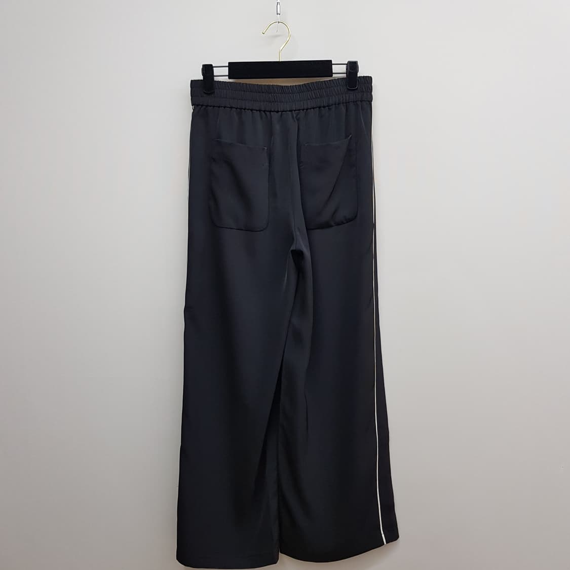 럭키슈에뜨 2023 사이드라인 트랙 와이드 팬츠 M사이즈 상품이미지4