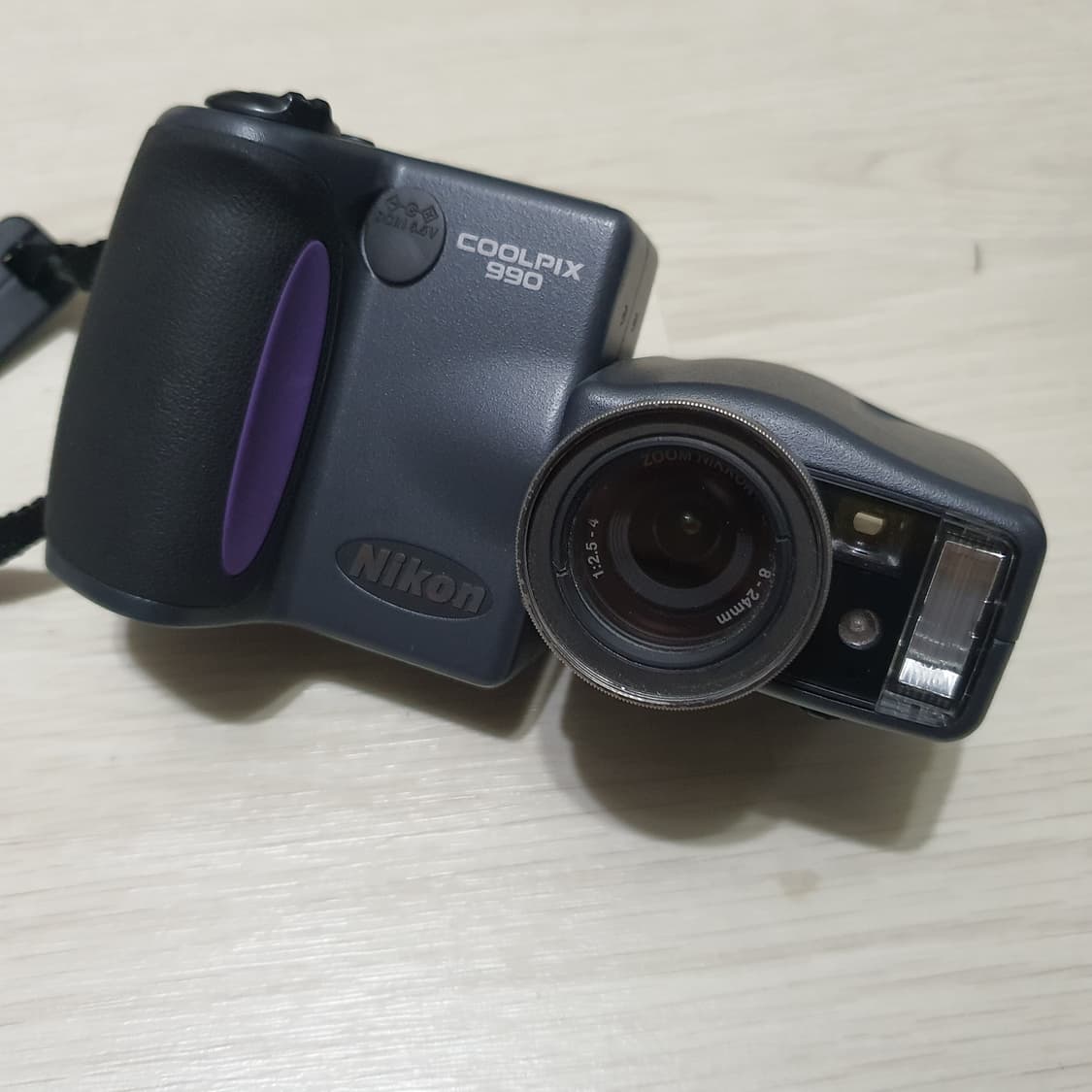 니콘 쿨픽스 990 디카 + 2GB CF메모리카드 상품이미지7