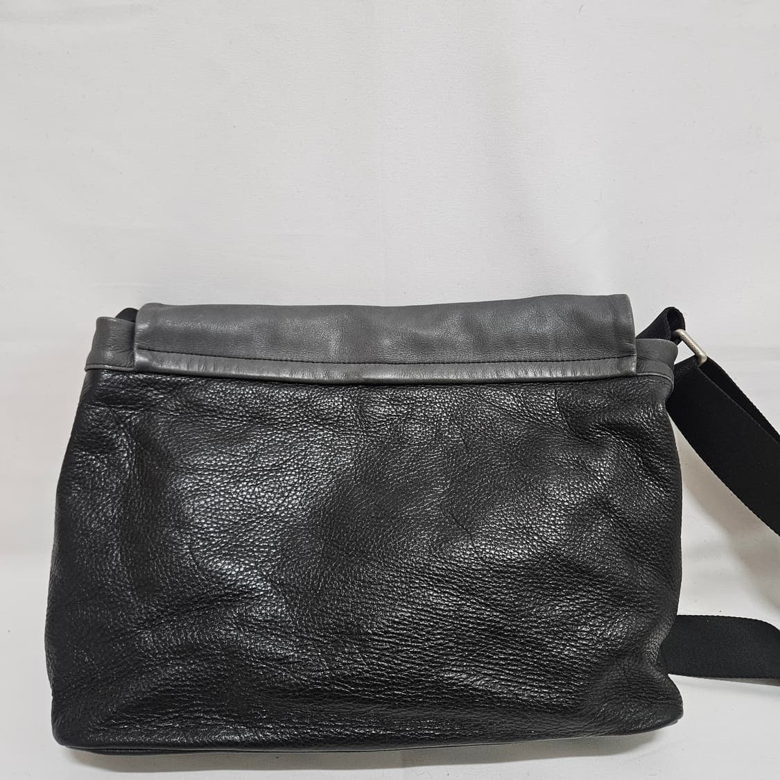 만다리나덕 리얼레더 크로스백 상품이미지4