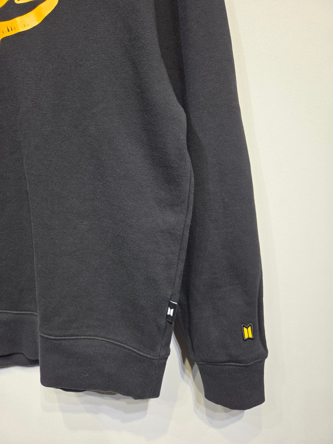 방탄소년단 공식 MD IDOL 아이돌 아트워크 맨투맨 상품이미지5