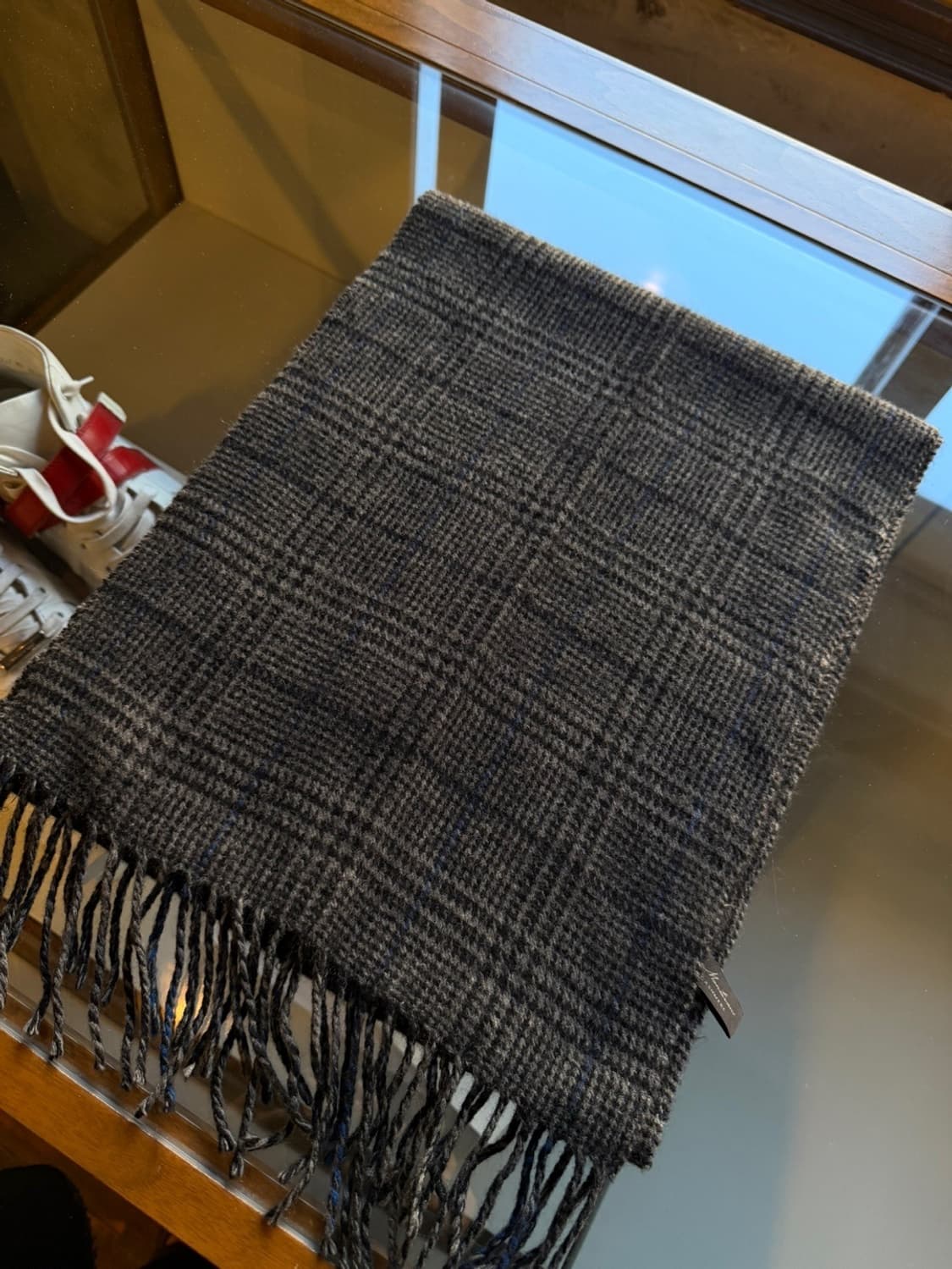 에린 몬토나니 울 캐시미어 머플러 상품이미지4