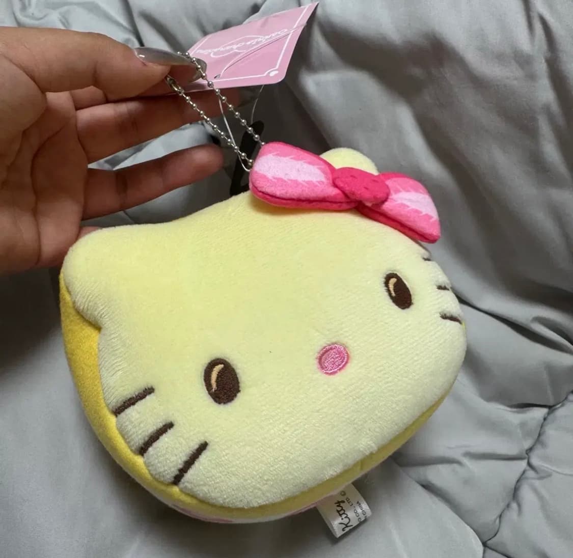 산리오 아베일 헬로키티 산도 딸기케이크 키링 상품이미지3