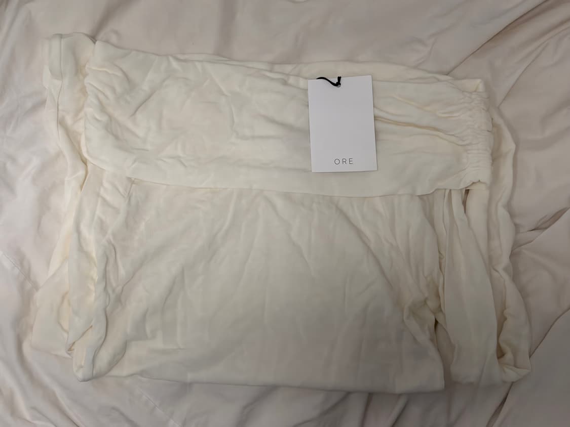 ORE 오어 셔링 오프숄더 에크루 상품이미지4