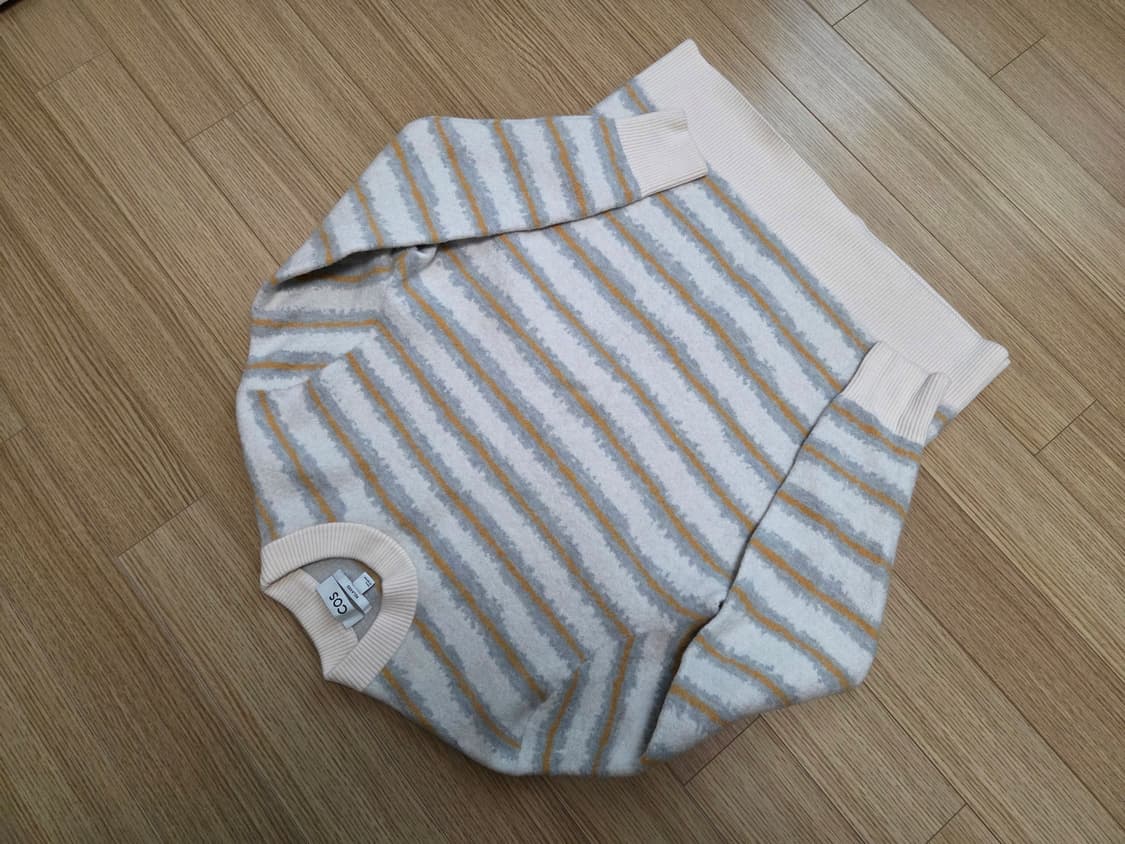 COS 스트라이프 보일드 크루넥 울 니트   상품이미지7