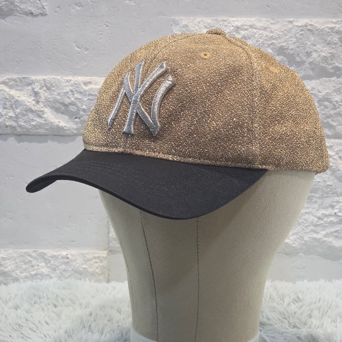 L7-8:MLB 뉴욕양키스 골드글리터 캡주니어(53-55cm)-머리작은분 상품이미지3