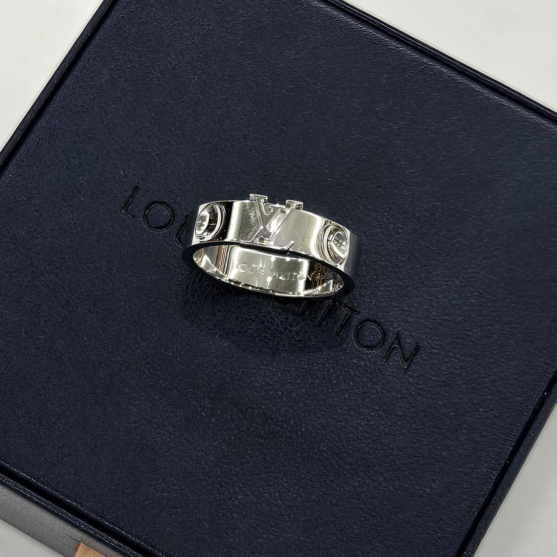 루이비통 앙프렝뜨 반지 54호 화이트골드 상품이미지1