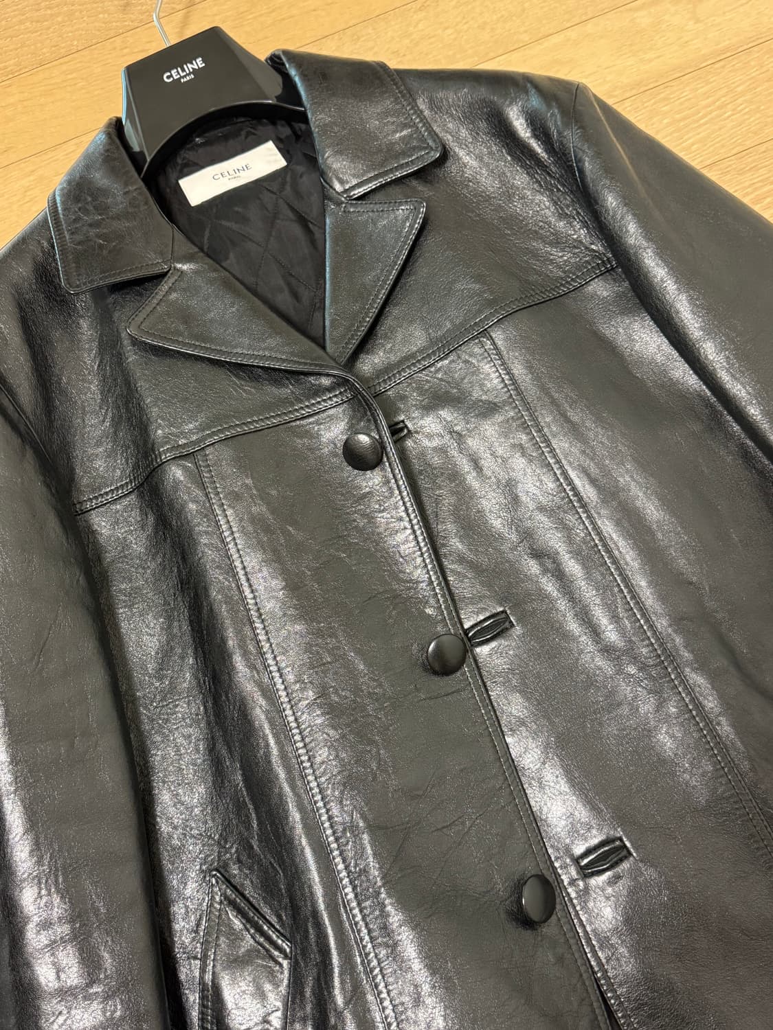 셀린느 왁스드 레더 카코트 상품이미지1