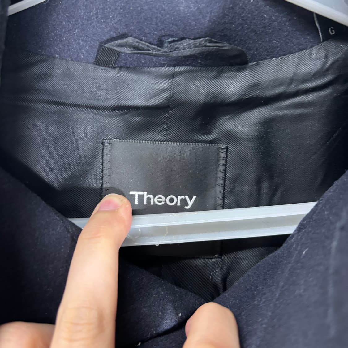 100-105 띠어리 다크네이비 캐시미어혼방 울 하이넥 코트 상품이미지4