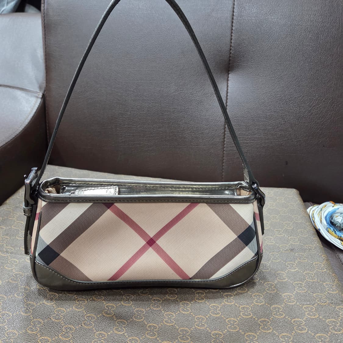 버버리 미니 숄더 상품이미지1