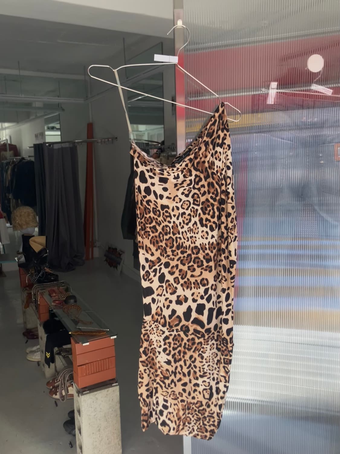 게스 호피 원숄더 드레스 상품이미지1