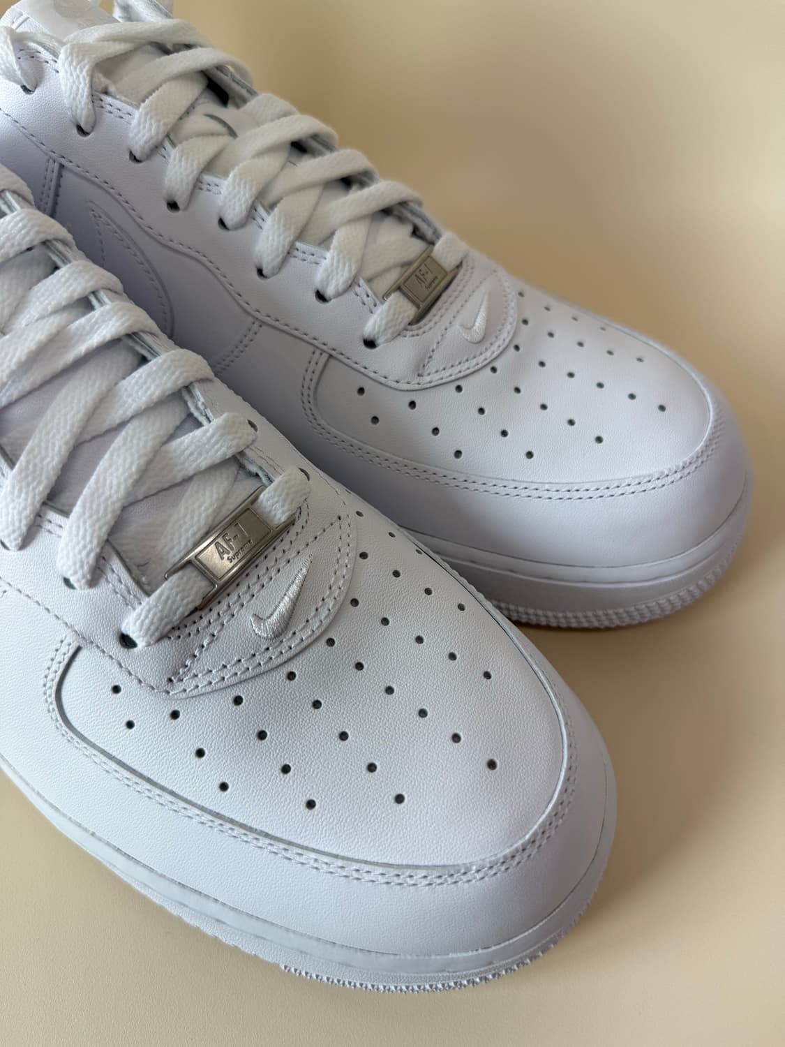 슈프림 x 나이키 에어포스 화이트 상품이미지6