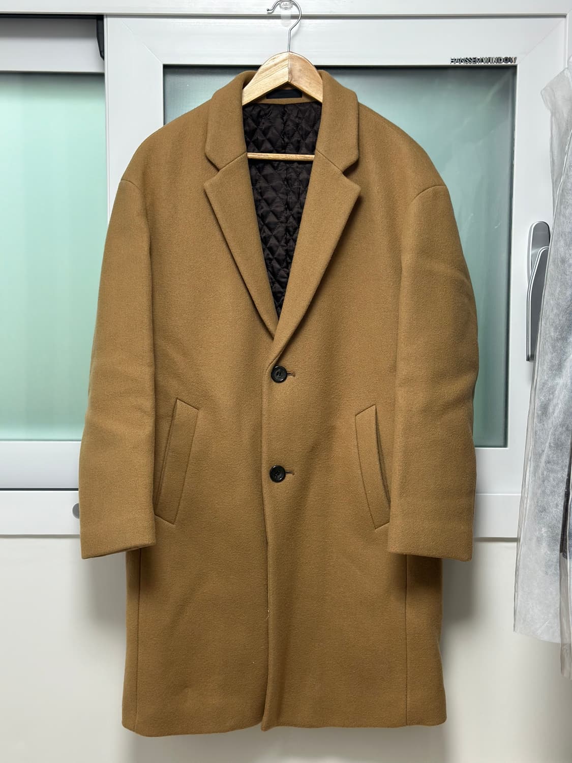 COMODO Square(코모도스퀘어) 남성 세미오버핏 카멜 싱글코트 / 상품이미지1