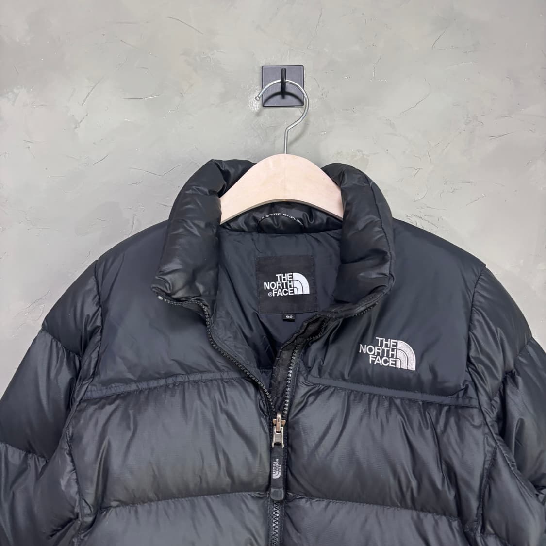 노스페이스 700 눕시 구스다운 패딩 블랙 상품이미지2