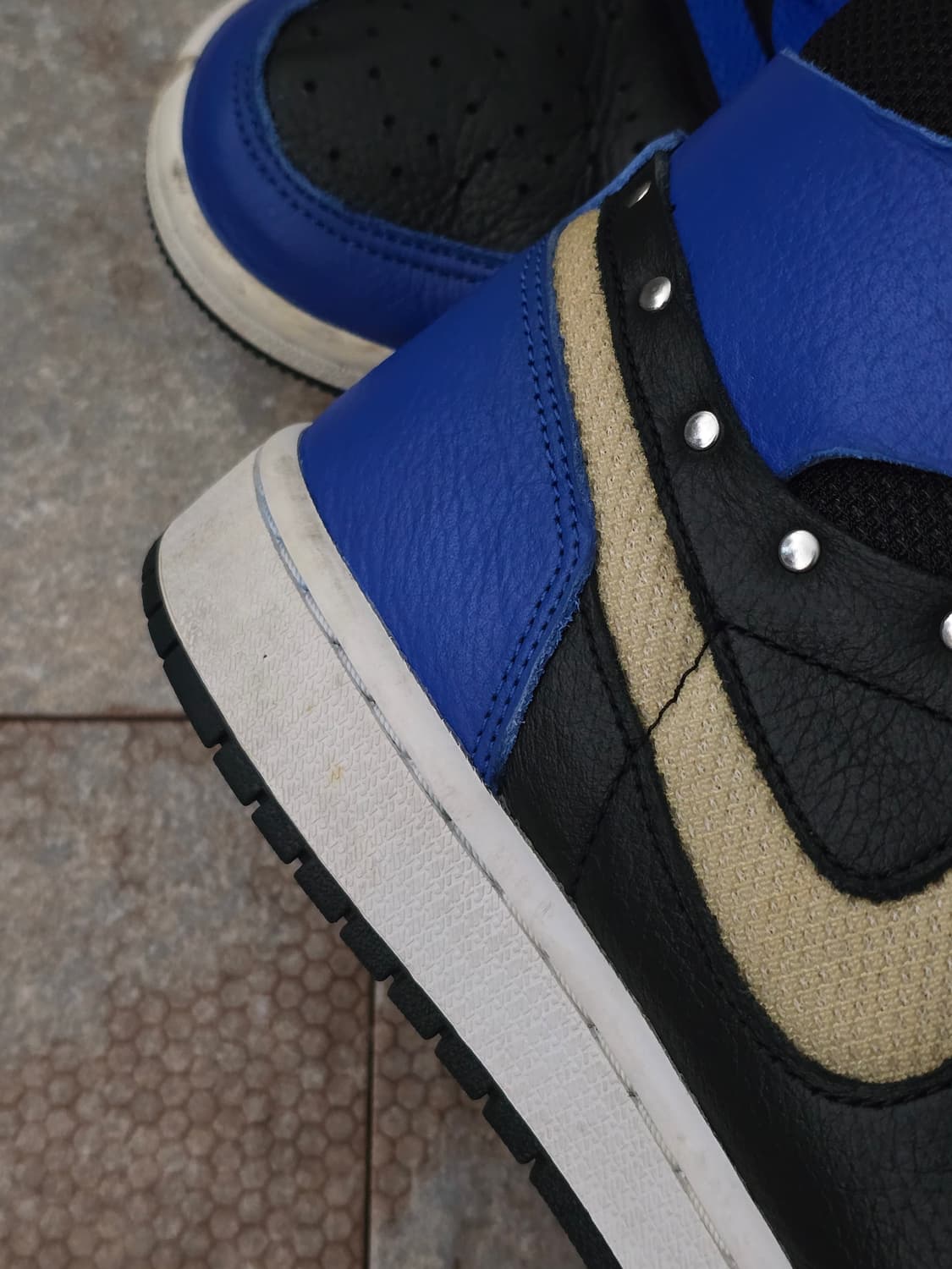 (245)나이키 에어 조던 1 줌 컴포트 시스터후드 상품이미지5