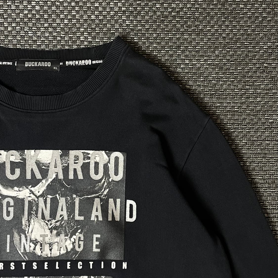 버커루 블랙 프린팅 맨투맨 XL 상품이미지3