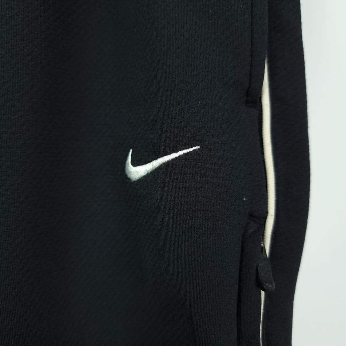 [나이키] 00'S 빈티지 스우시 자수 트랙 팬츠 블랙 M19688 상품이미지8