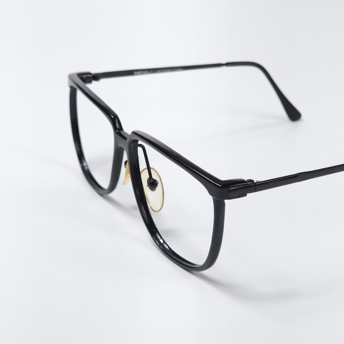 90년도 빈티지 카본 뿔테 안경 상품이미지4
