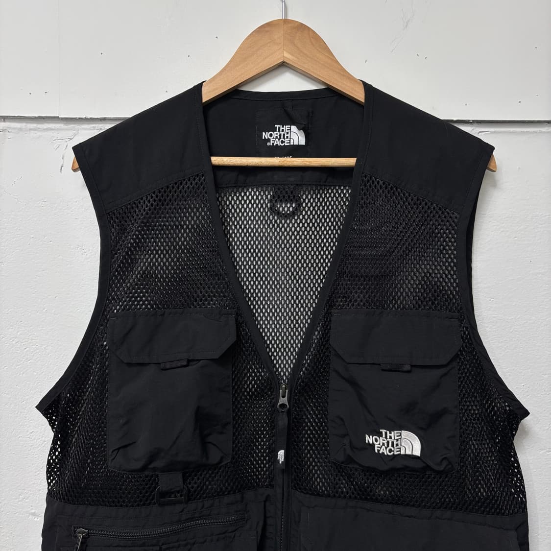 노스페이스 블랙 메쉬 조끼 상품이미지2